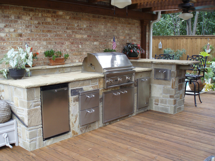 Outdoor Kitchens